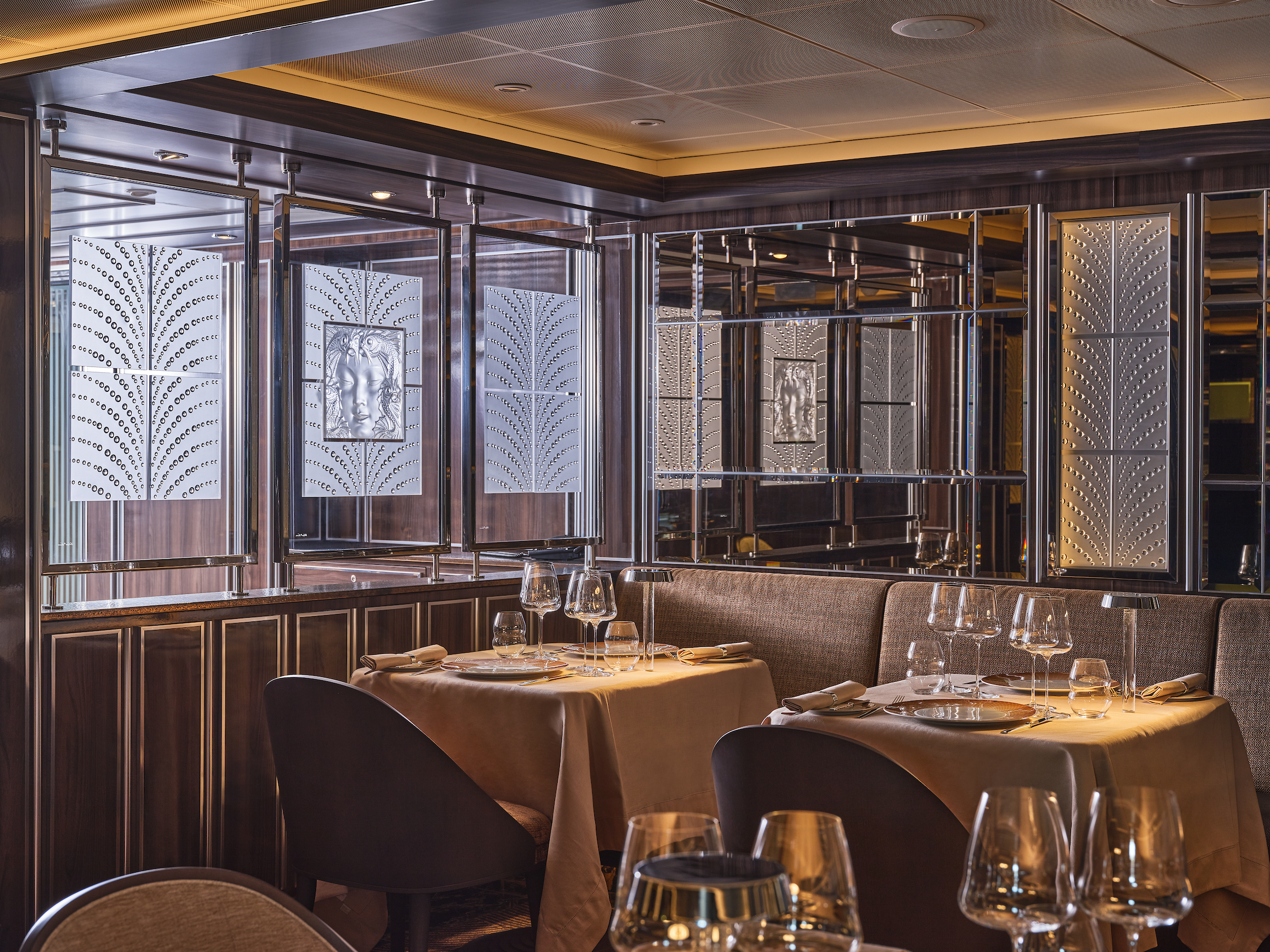 Silver Dawn - La Dame